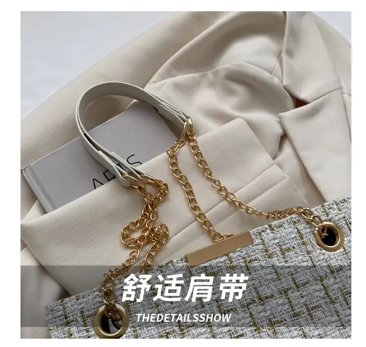 Women's Black Plaid Shoulder Bag with Gold Chain — feature 4