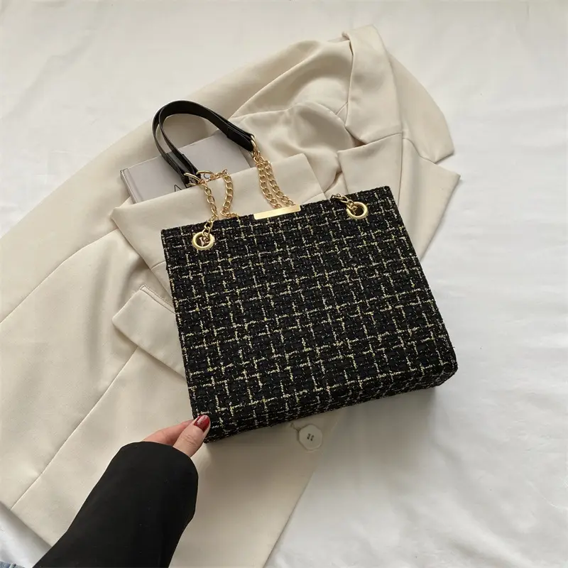 Women's Black Plaid Shoulder Bag with Gold Chain - Image 2
