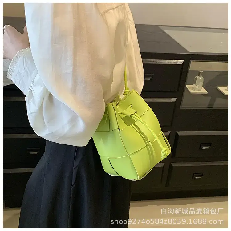 Women's Green Crossbody Bag 2023 New Fashion — feature 25