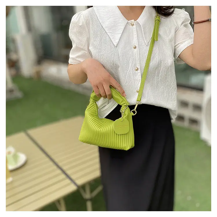 Women's Pleated Striped Shoulder Bag 2023 Summer — feature 12