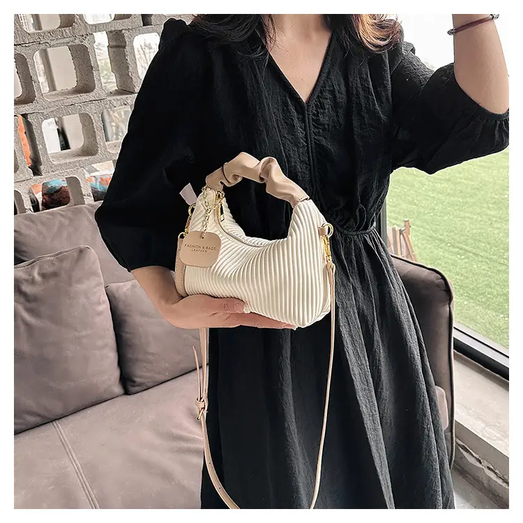 Women's Pleated Striped Shoulder Bag 2023 Summer — feature 8