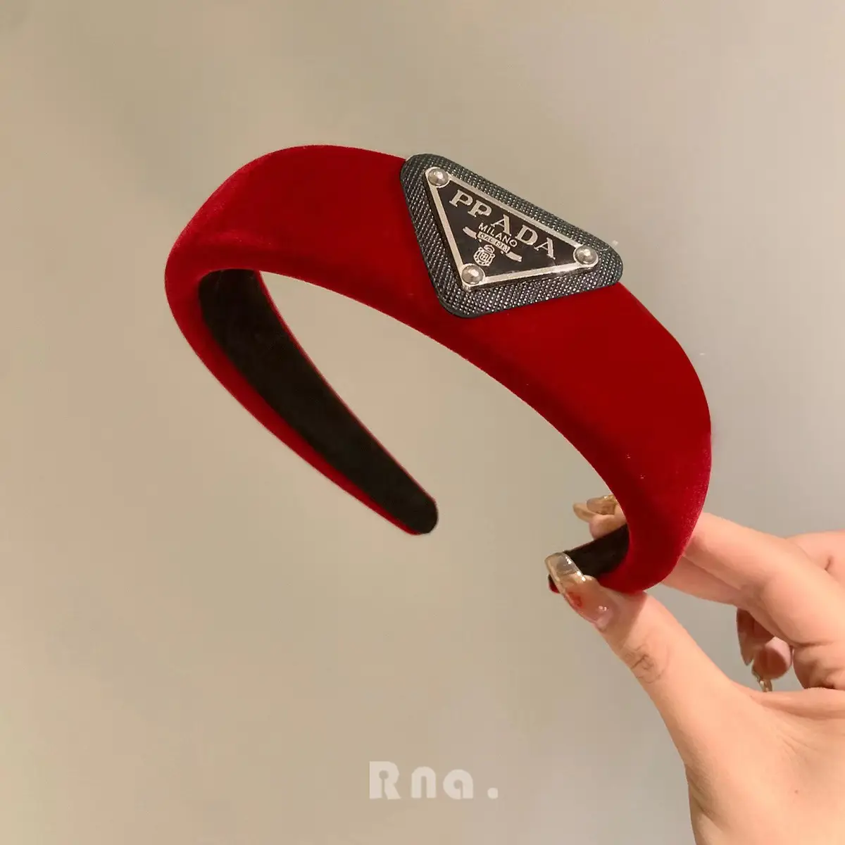French Velvet Sponge Hair Band Red Wide Bristle — feature 10