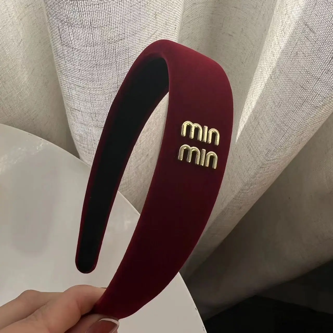French Velvet Sponge Hair Band Red Wide Bristle — feature 8