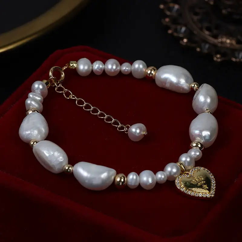 French Retro Pearl Bracelet with Heart Pendant - Image 3