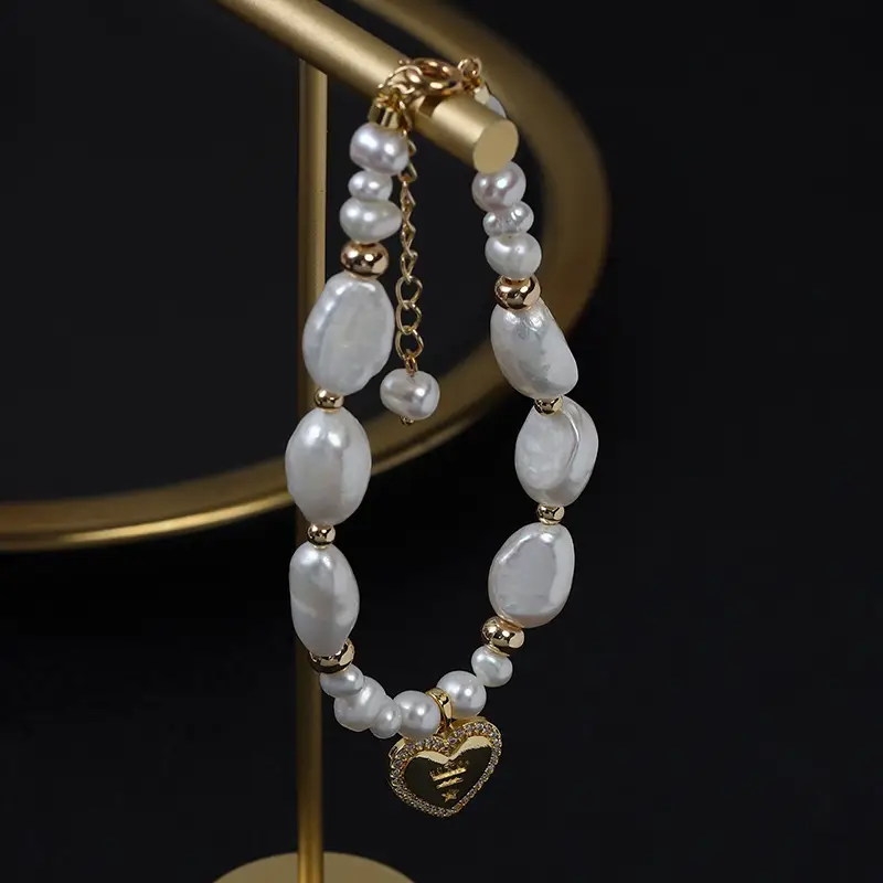French Retro Pearl Bracelet with Heart Pendant - Image 4