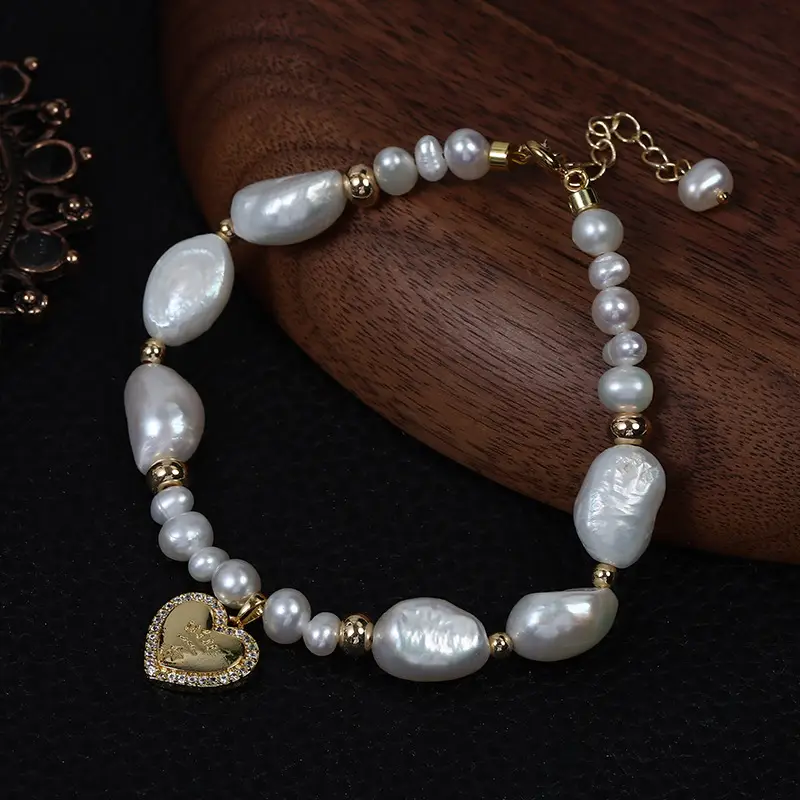 French Retro Pearl Bracelet with Heart Pendant - Image 6