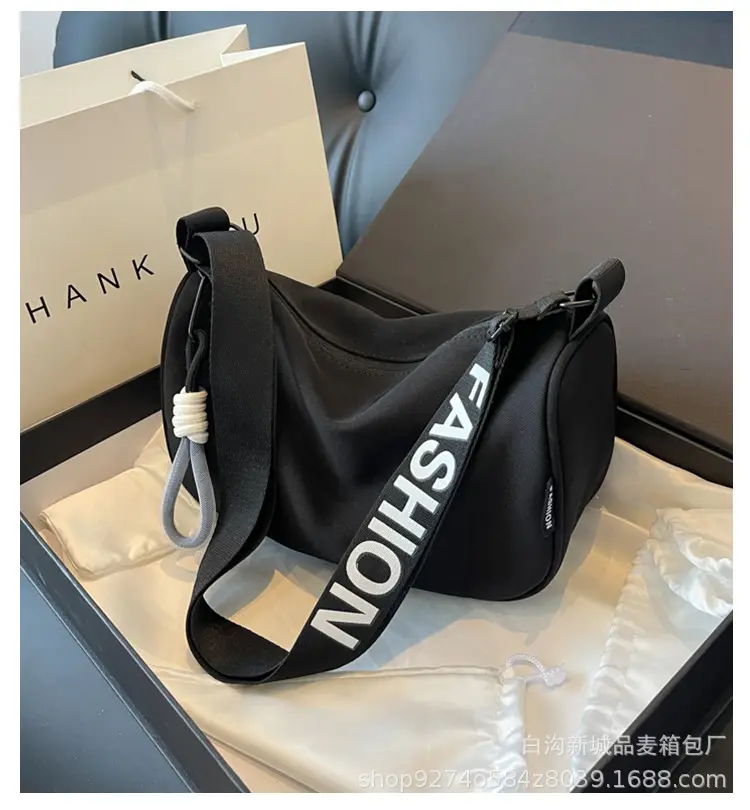 Women Crossbody Bag Black Nylon 2026 Fashion — feature 1
