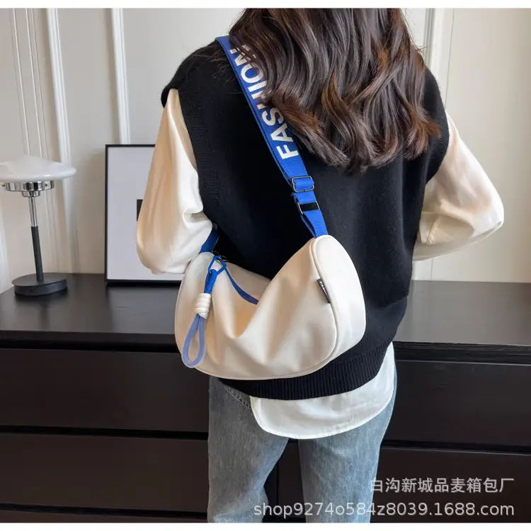 Women Crossbody Bag Black Nylon 2026 Fashion — feature 11