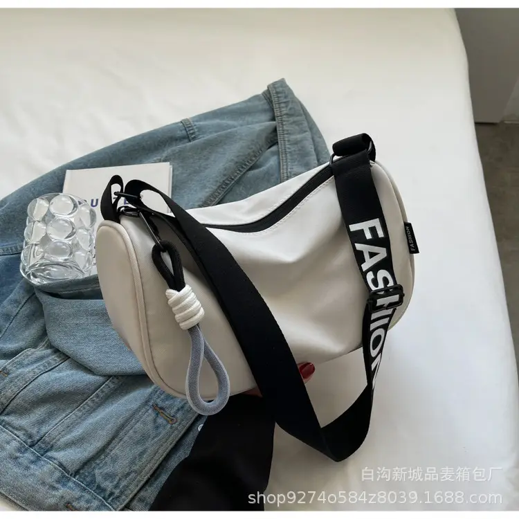 Women Crossbody Bag Black Nylon 2026 Fashion - Image 2