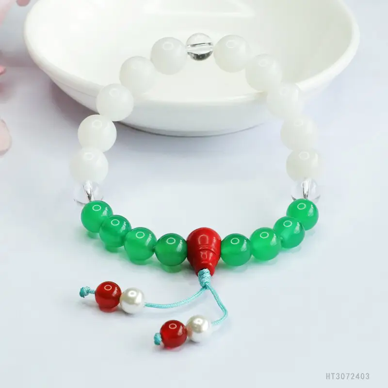 Guan Yu Jade Bracelet with 18 Green & Red Seeds — feature 7