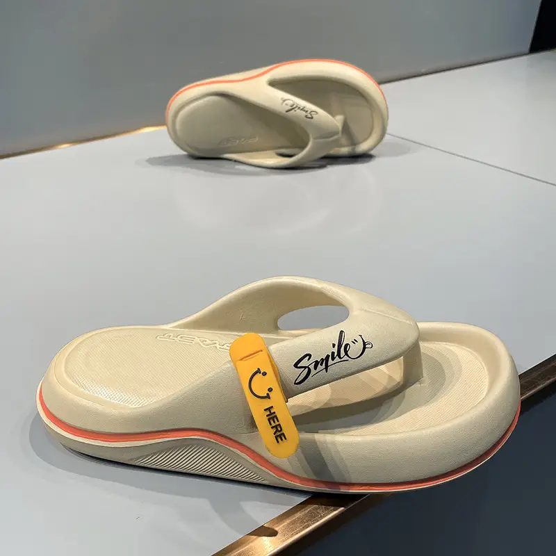 Fujian big manufacturers cross-border flip-flops summer casual shit feeling men's slippers outdoor fashion beach sandals light