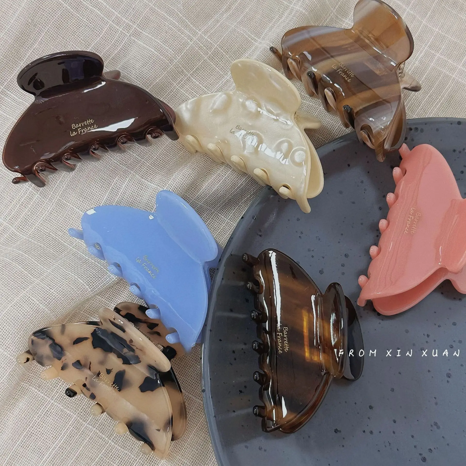 Korean Gold Label Hair Clip Medium Size Summer Versatile Candy Color Half-Tied Shark Clip