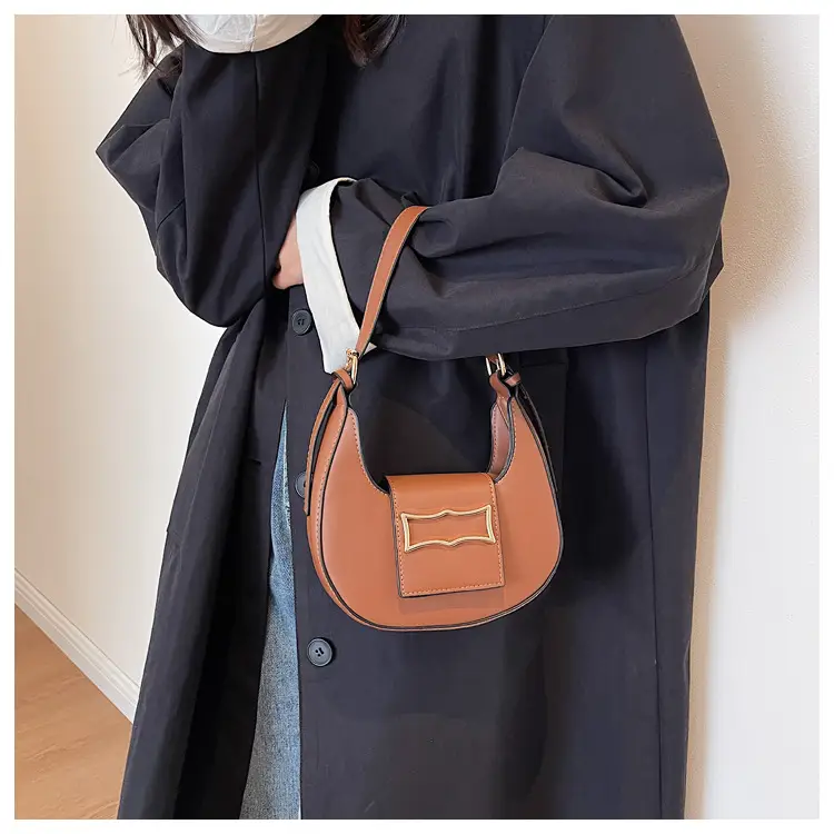 Women's Green French Leather Shoulder Bag 2025 — feature 19
