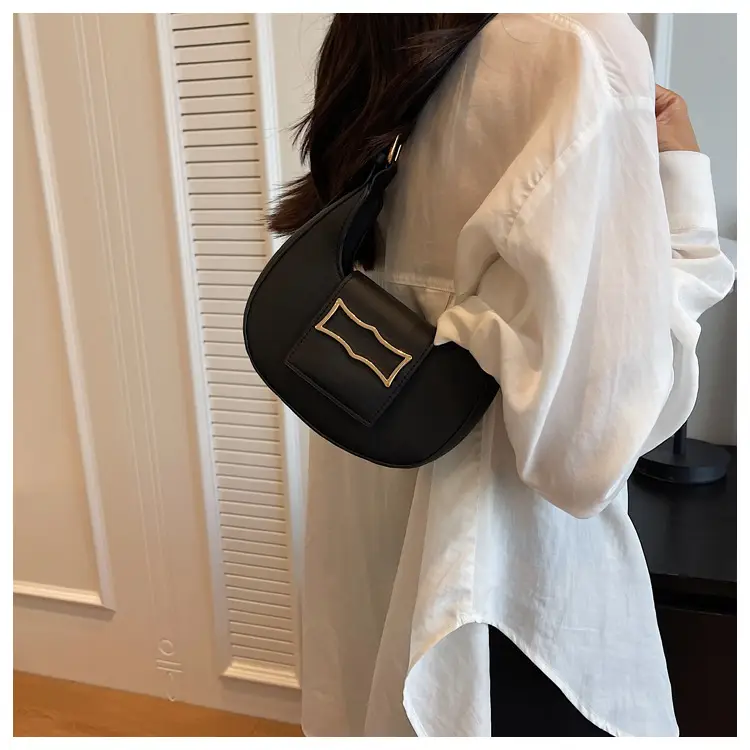 Women's Green French Leather Shoulder Bag 2025 — feature 24