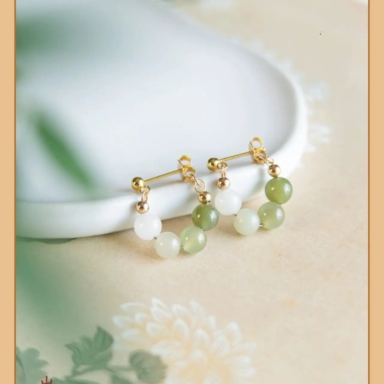 Green Jade Gradient Earrings for Women - Image 3