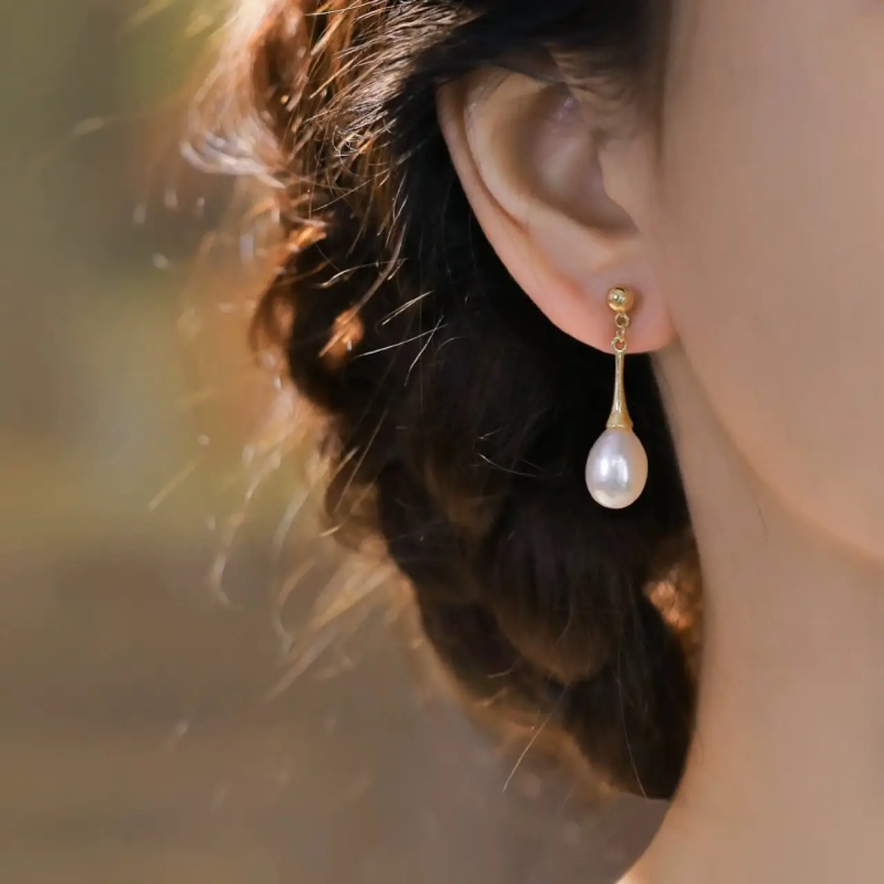 Elegant Pearl Earrings for Women French Design