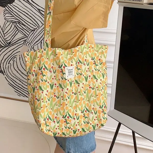 Gentle Tulip Cotton Bag Women Single Shoulder Canvas Bag - Image 3
