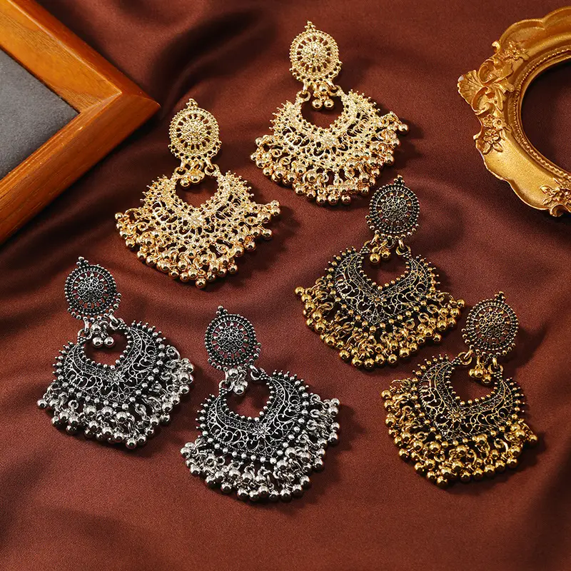 Cross-Border Vintage Bohemian Ethnic Style Earrings for Women, Elegant Hollow Heart-Shaped Studs, Long Bell-Shaped Indian Accessories — feature 3