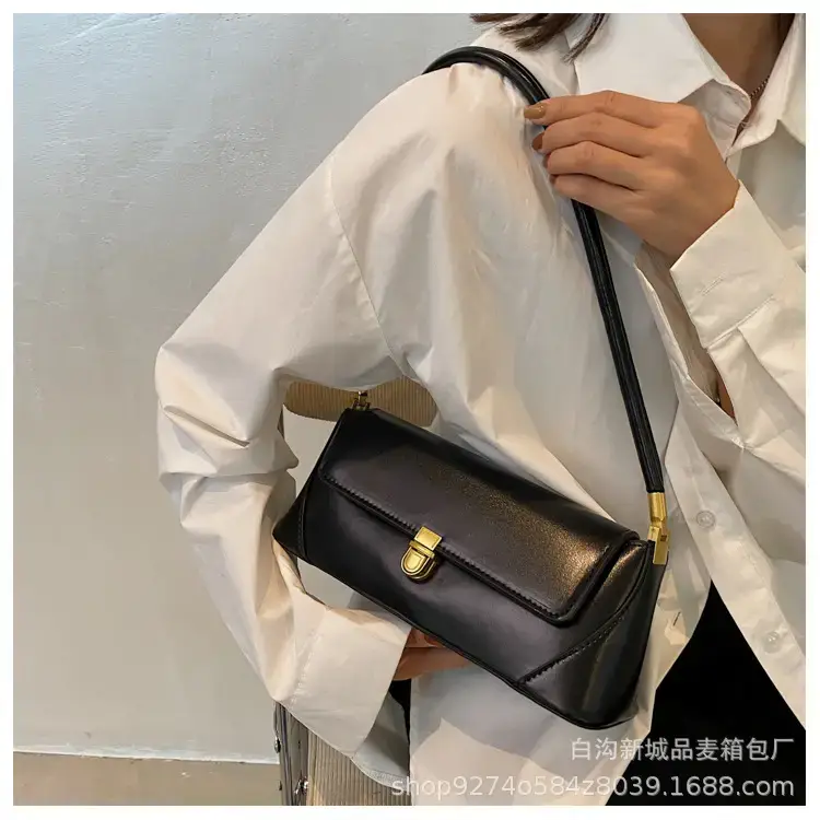 Women's White French Niche Shoulder Bag 2023 — feature 17