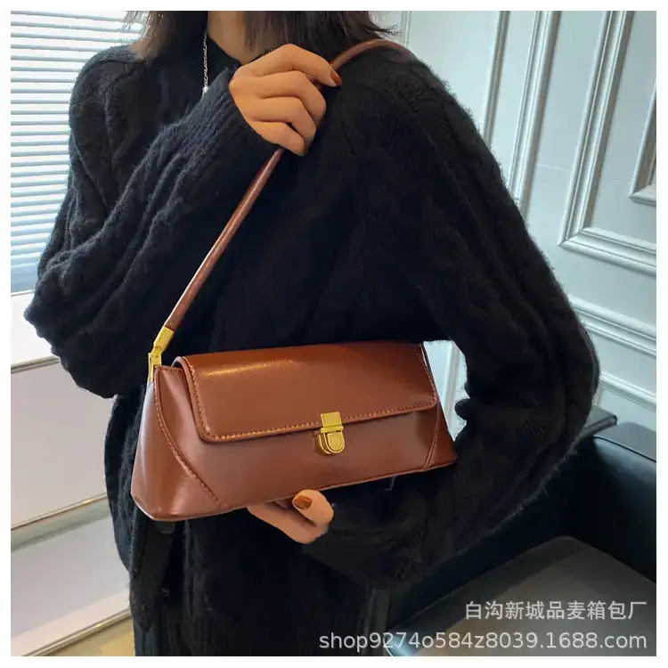 Women's White French Niche Shoulder Bag 2023 — feature 19