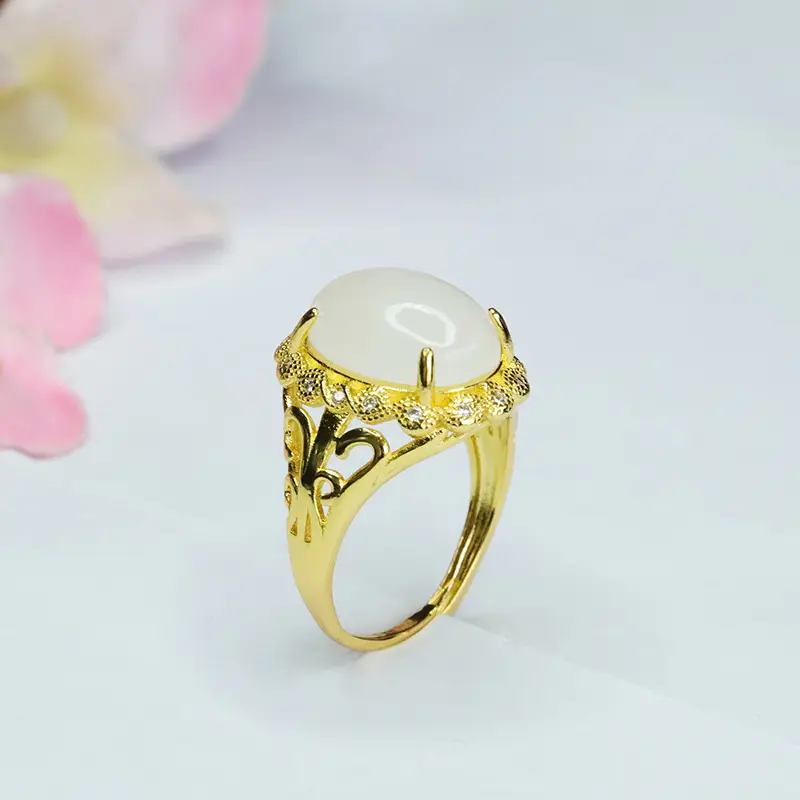 Guan Yu White Jade Ring with Gold Plating - Image 5
