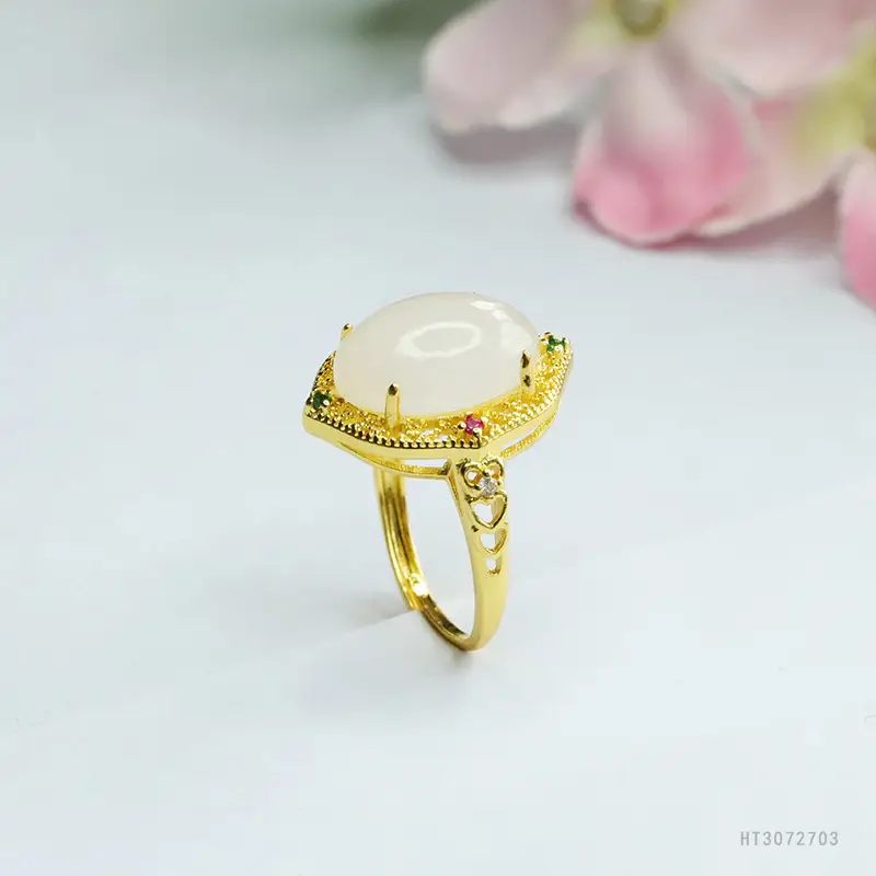 White Jade Cabochon Ring with Gold Plating — feature 8