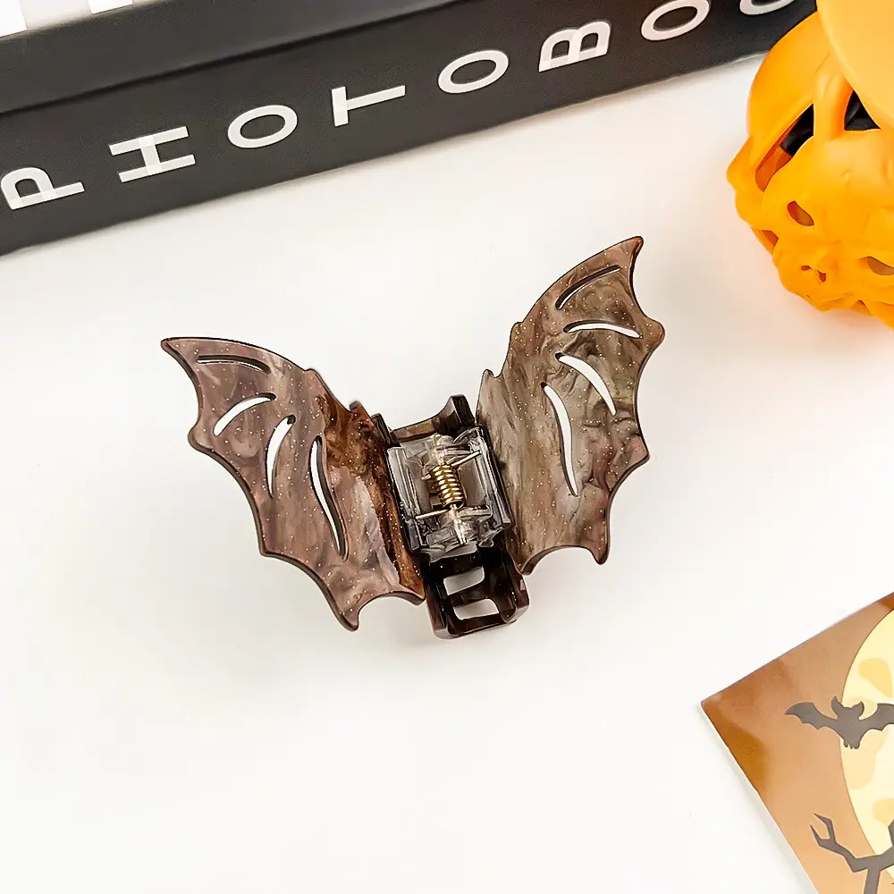8.5cm Bat Grab Clip-Curry