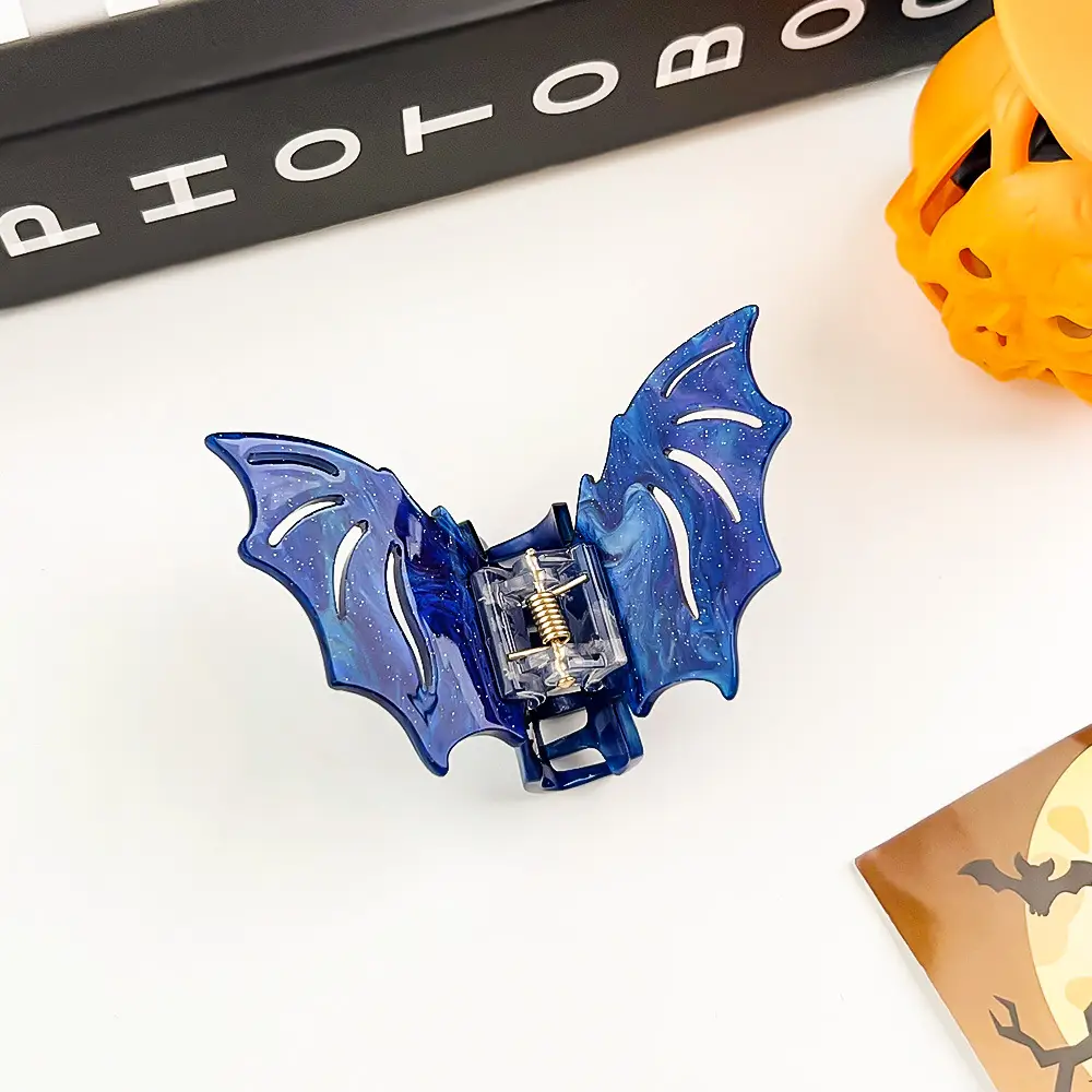Christmas Bat Hairpin Clip for Kids & Teens - Image 7