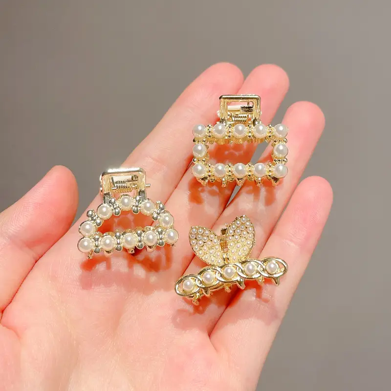 Elegant Pearl Hairpin for Women with Clip Design - Image 7
