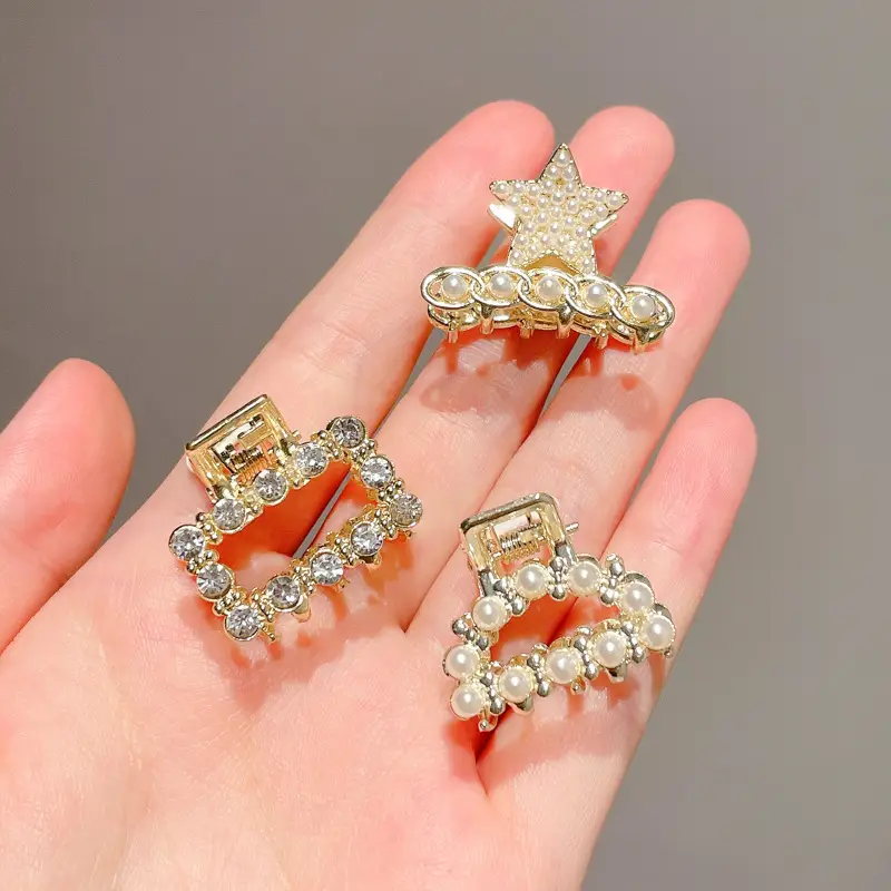 Elegant Pearl Hairpin for Women with Clip Design - Image 9
