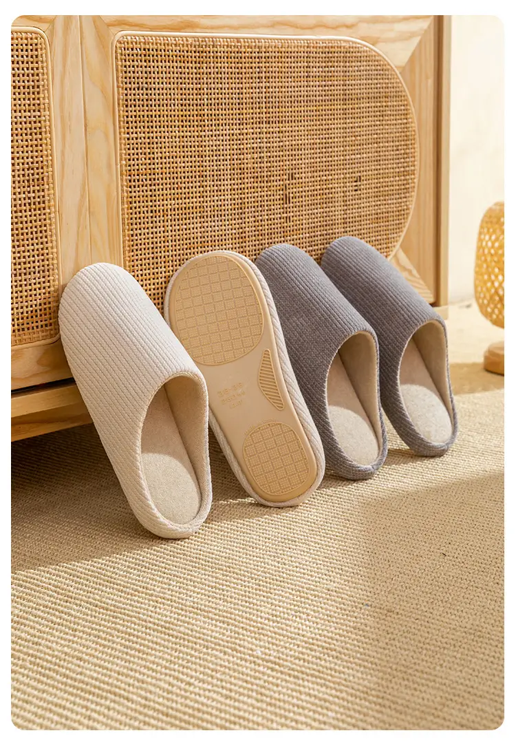 Japanese-Style Four-Season Silent Slippers for Women, Autumn and Winter Indoor Home Use, Non-Slip Soft Sole, Noiseless Maternity Cotton Slippers for Men — feature 13