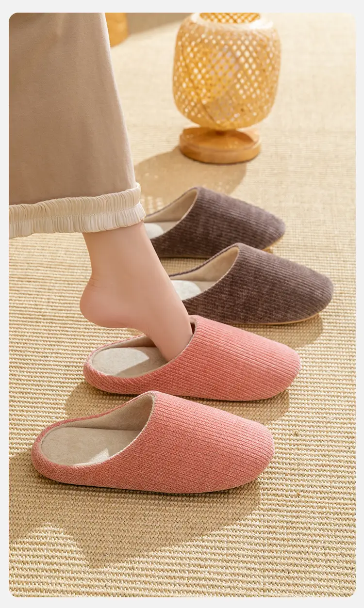 Japanese-Style Four-Season Silent Slippers for Women, Autumn and Winter Indoor Home Use, Non-Slip Soft Sole, Noiseless Maternity Cotton Slippers for Men — feature 2