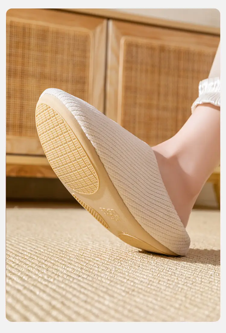 Japanese-Style Four-Season Silent Slippers for Women, Autumn and Winter Indoor Home Use, Non-Slip Soft Sole, Noiseless Maternity Cotton Slippers for Men — feature 3