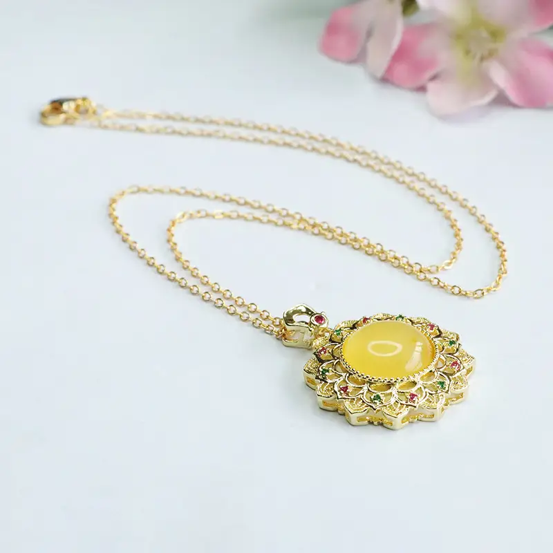 Golden Sunflower Pendant Necklace with Natural Amber Center — feature 11