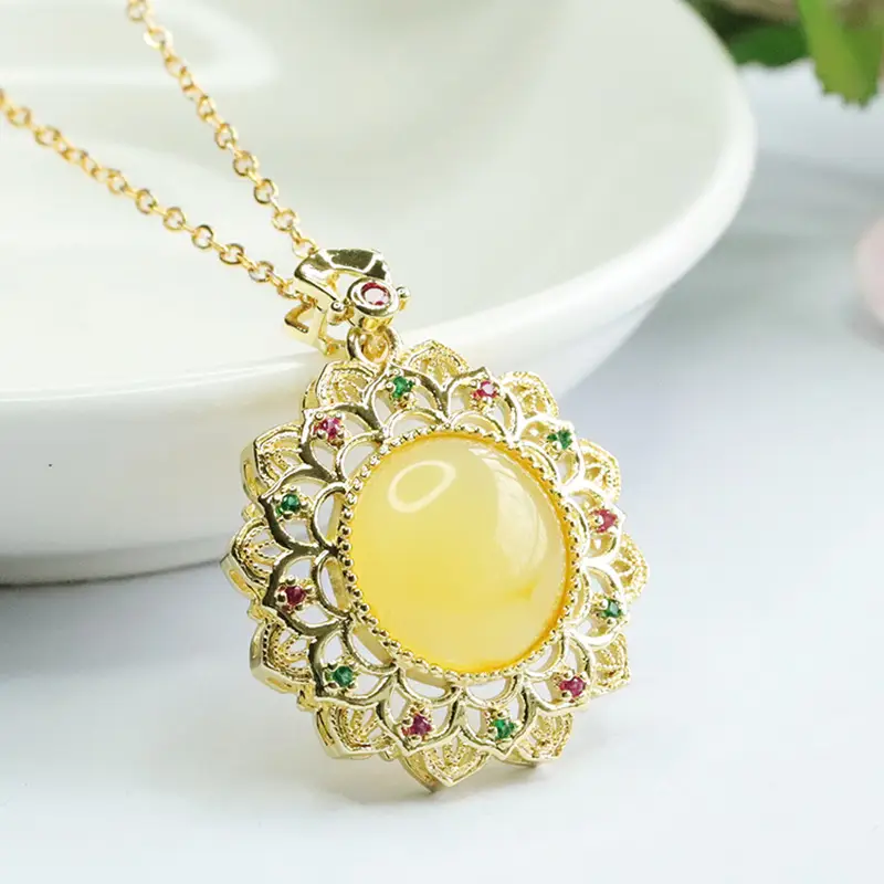 Golden Sunflower Pendant Necklace with Natural Amber Center — feature 6