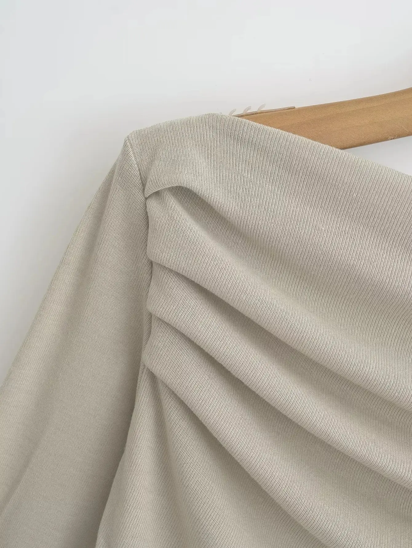 Early Autumn Long Sleeve T-Shirt with Waist Tie Back & Anti-Walking Skirt — feature 28