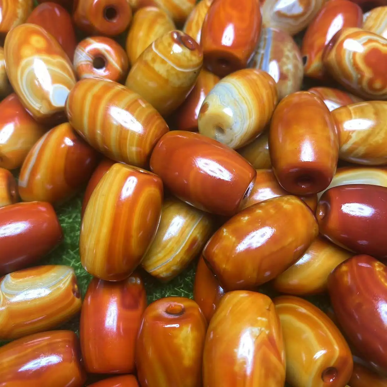 Red Agate Jujube Beads 15x22mm Wholesale - Image 2