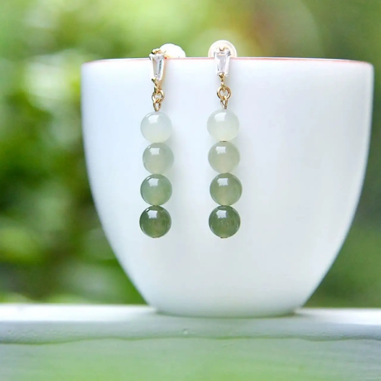 Women Earrings Green Jade Sapphire 14K Gold Dangle - Image 4