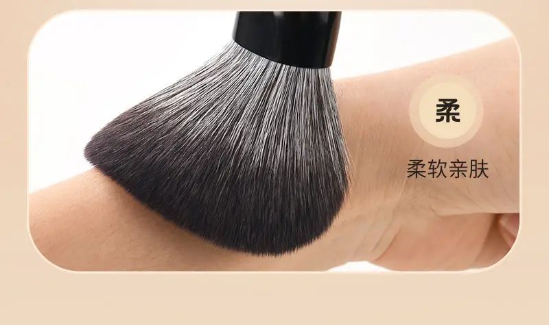 10-Piece Matte Black Makeup Brush Set for Foundation & Blush — feature 6