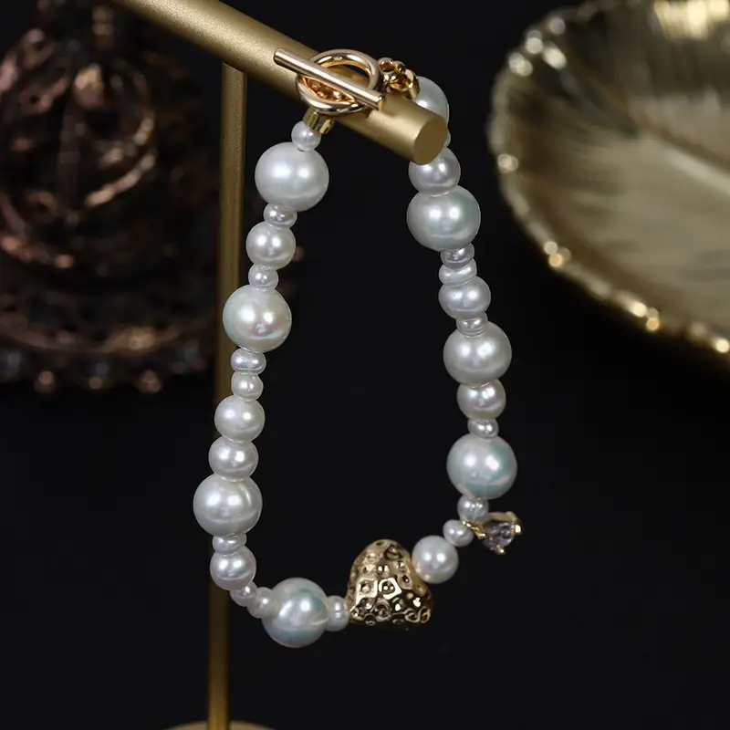 Vintage Natural Pearl Bracelet with Heart Pendant & Gold Clasp - Image 3