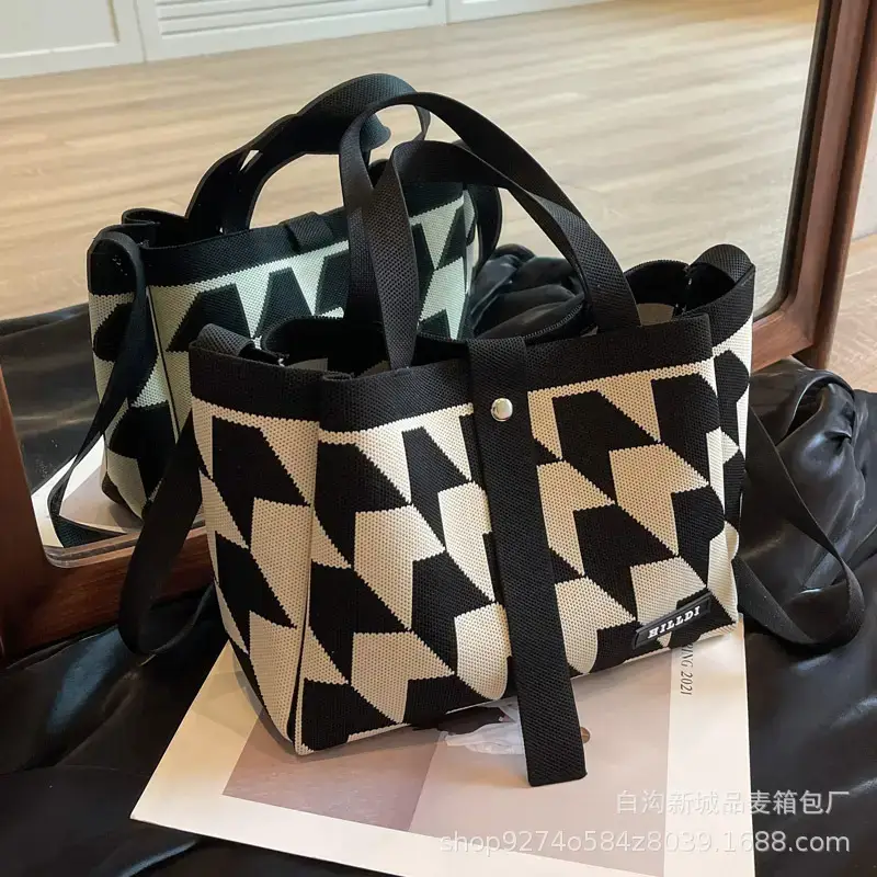 Women's Plaid Shoulder Crossbody Bag 2023 Summer - Image 4