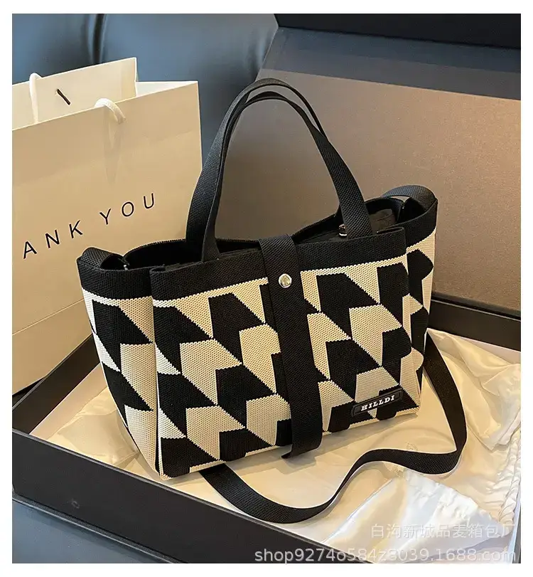 Women's Plaid Shoulder Crossbody Bag 2023 Summer — feature 1