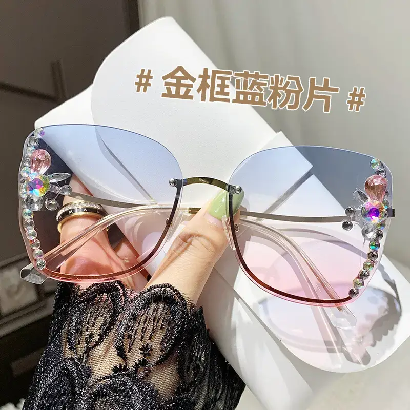 Korean Style Rhinestone Sunglasses Women UV Protective - Image 3