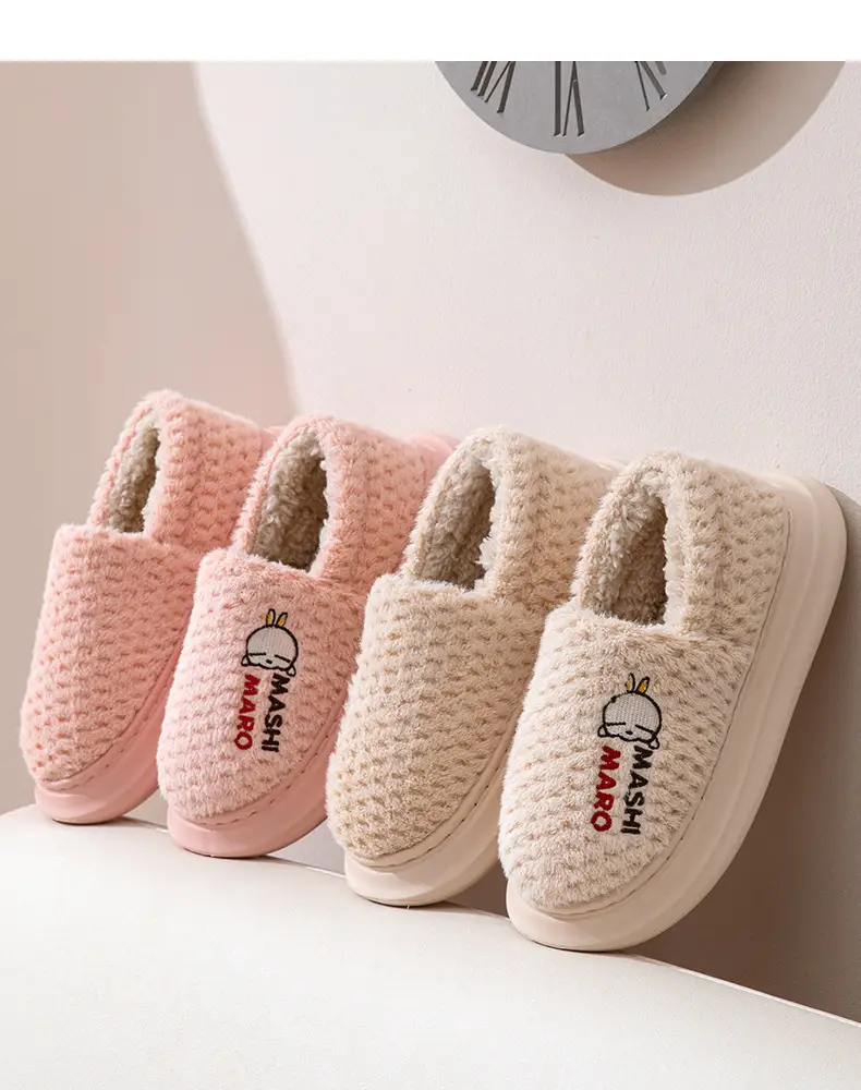 Rascal Rabbit Men's Slippers with Heel, Thick-Soled, Warm, Fleece-Lined, Indoor and Outdoor Winter Cotton Shoes — feature 3