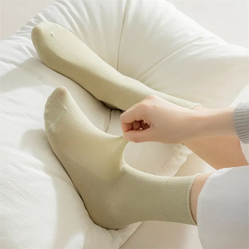 Socks Women's Summer Thin Moon Socks Solid Color Cotton Socks Mid-length Socks Breathable Girls Stockings Summer Boneless Stacked Socks