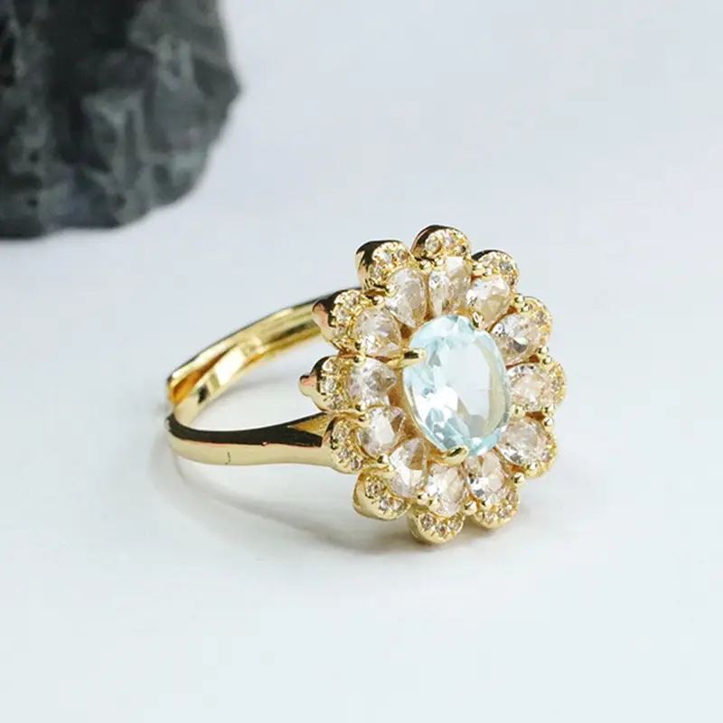 Guan Yu Blue Gemstone Ring with Floral Design — feature 8