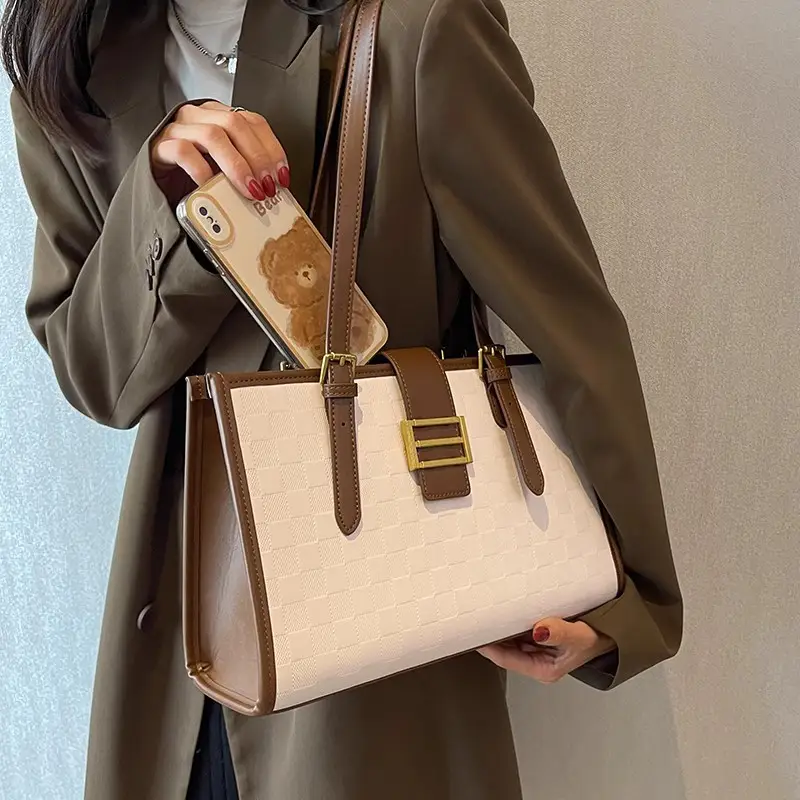 Large Capacity Brown White Textured Shoulder Bag for Women - Image 7