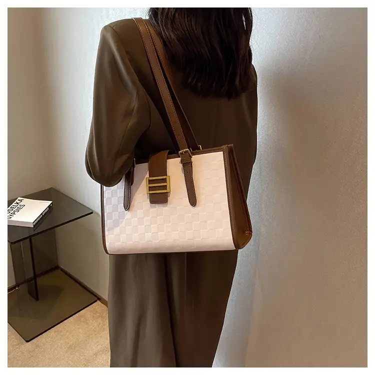 Large Capacity Brown White Textured Shoulder Bag for Women — feature 42