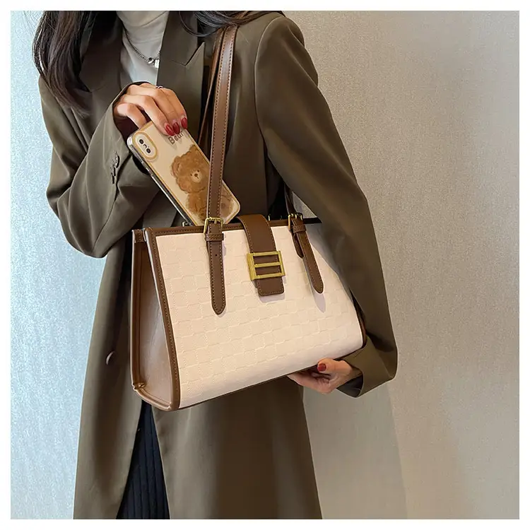 Large Capacity Brown White Textured Shoulder Bag for Women — feature 43