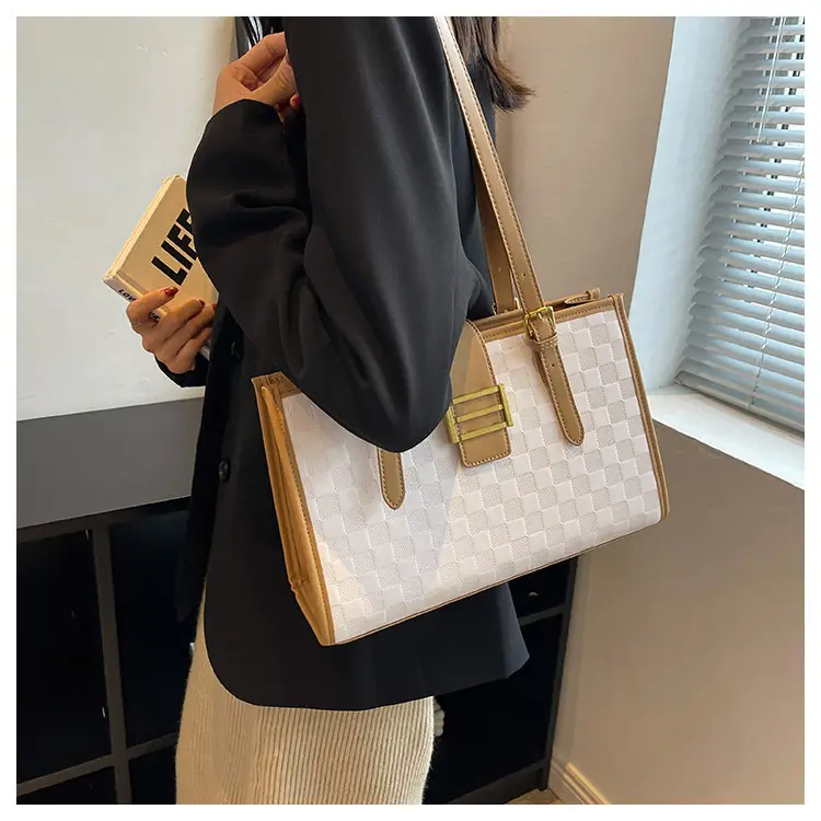 Large Capacity Brown White Textured Shoulder Bag for Women — feature 48